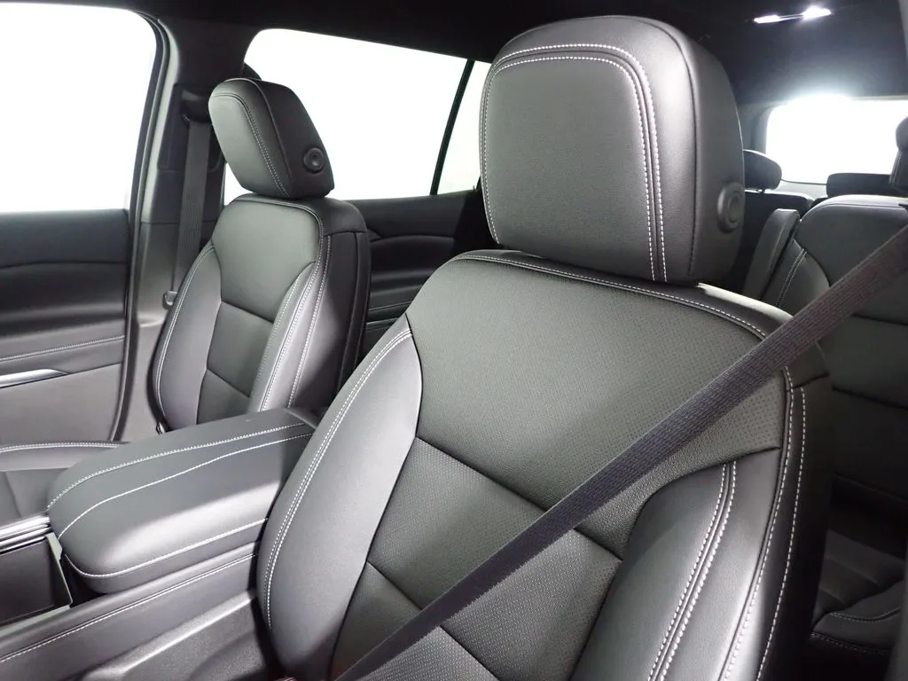 Chevrolet Traverse photo 24