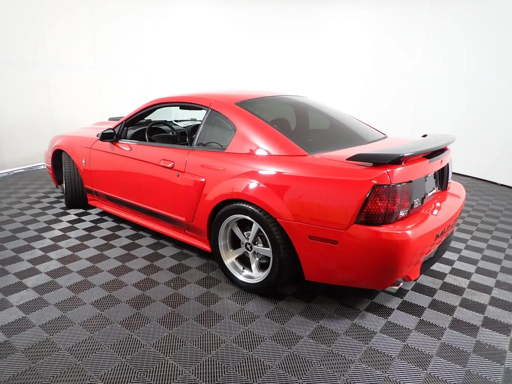 Ford Mustang photo 10