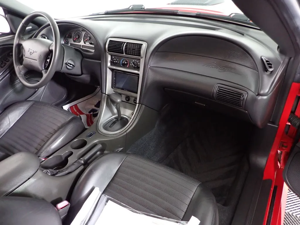 Ford Mustang photo 29