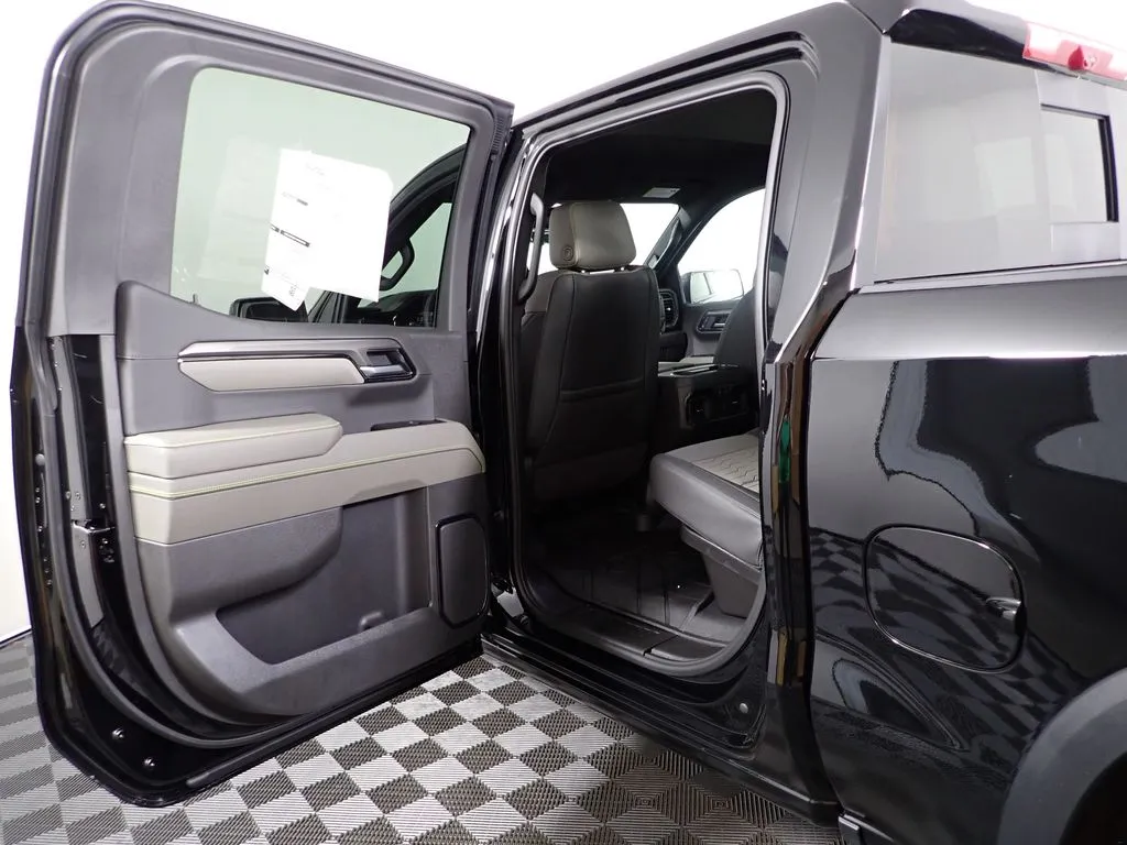 2026 Chevrolet Silverado 1500 ZR2 - Photo 36