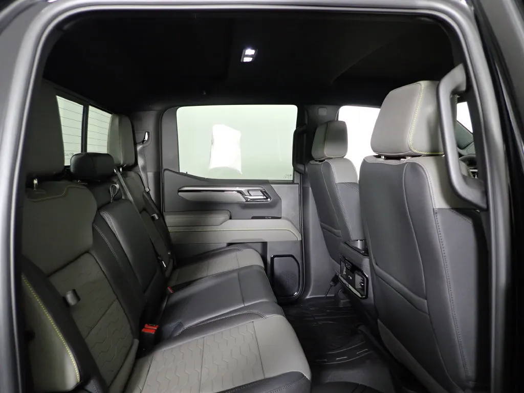 Chevrolet Silverado photo 39