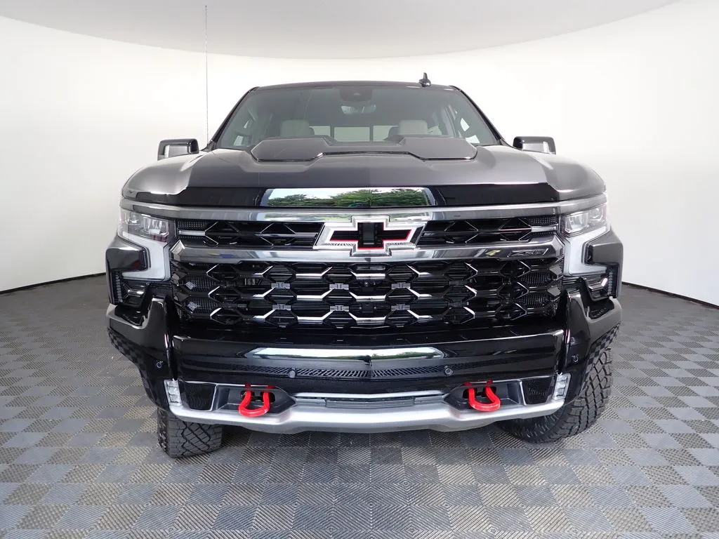2026 Chevrolet Silverado 1500 ZR2 - Photo 11