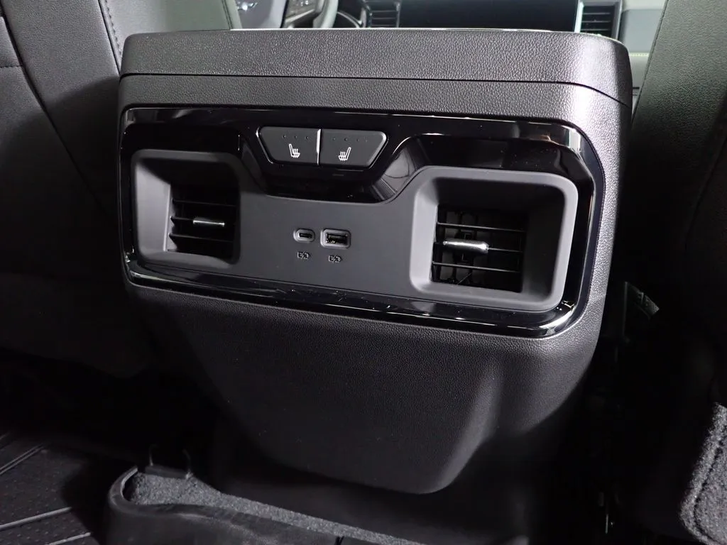 2026 Chevrolet Silverado 1500 ZR2 - Photo 40