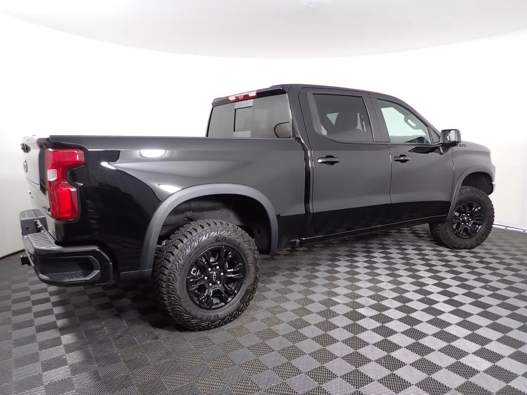 2026 Chevrolet Silverado 1500 ZR2 - Photo 21