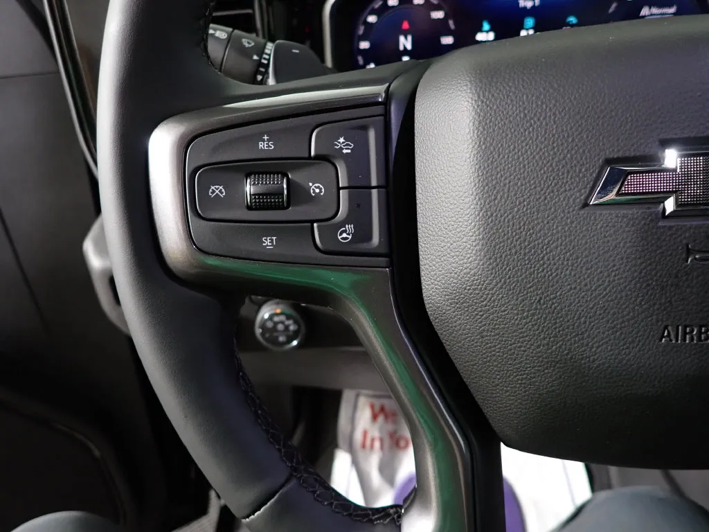 Chevrolet Silverado photo 31