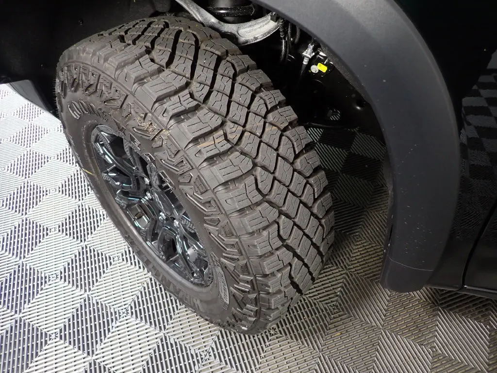 Chevrolet Silverado photo 44