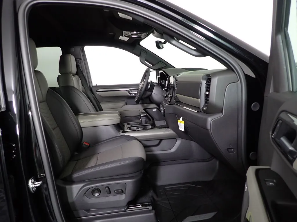 2026 Chevrolet Silverado 1500 ZR2 - Photo 42