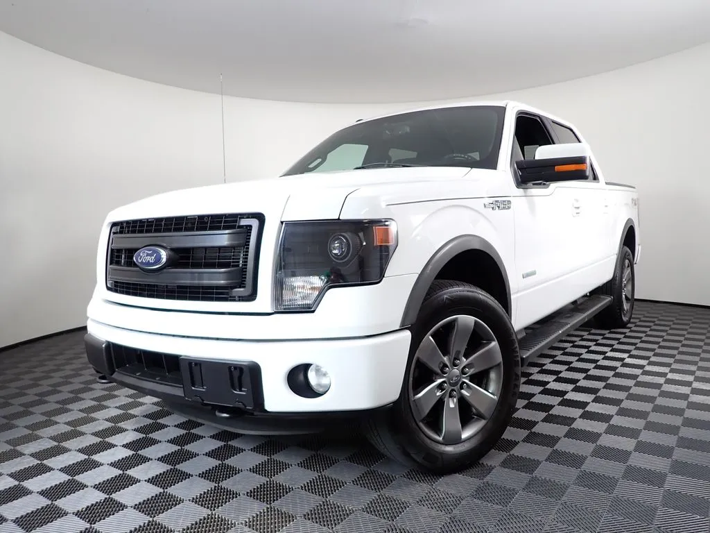 Ford F-150 photo 2