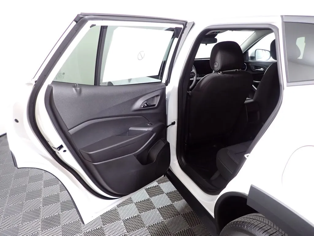 2026 Chevrolet Trax LS - Photo 30