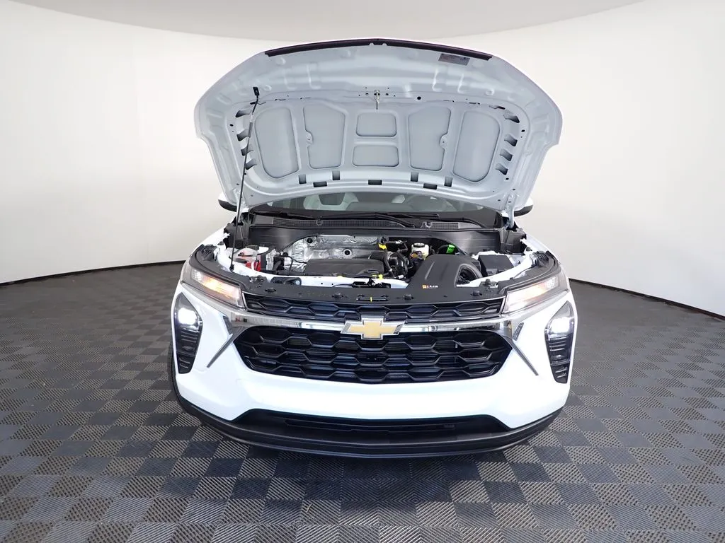 2026 Chevrolet Trax LS - Photo 39