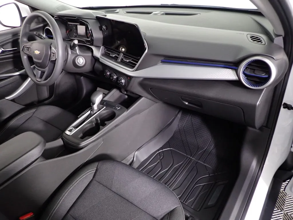 2026 Chevrolet Trax LS - Photo 36