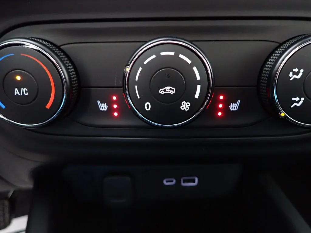 2026 Chevrolet Trax LS - Photo 5