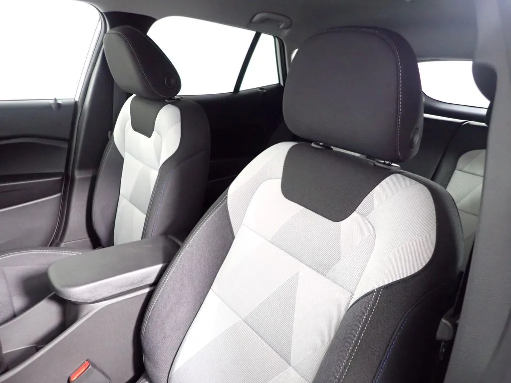 2026 Chevrolet Trax LS - Photo 21