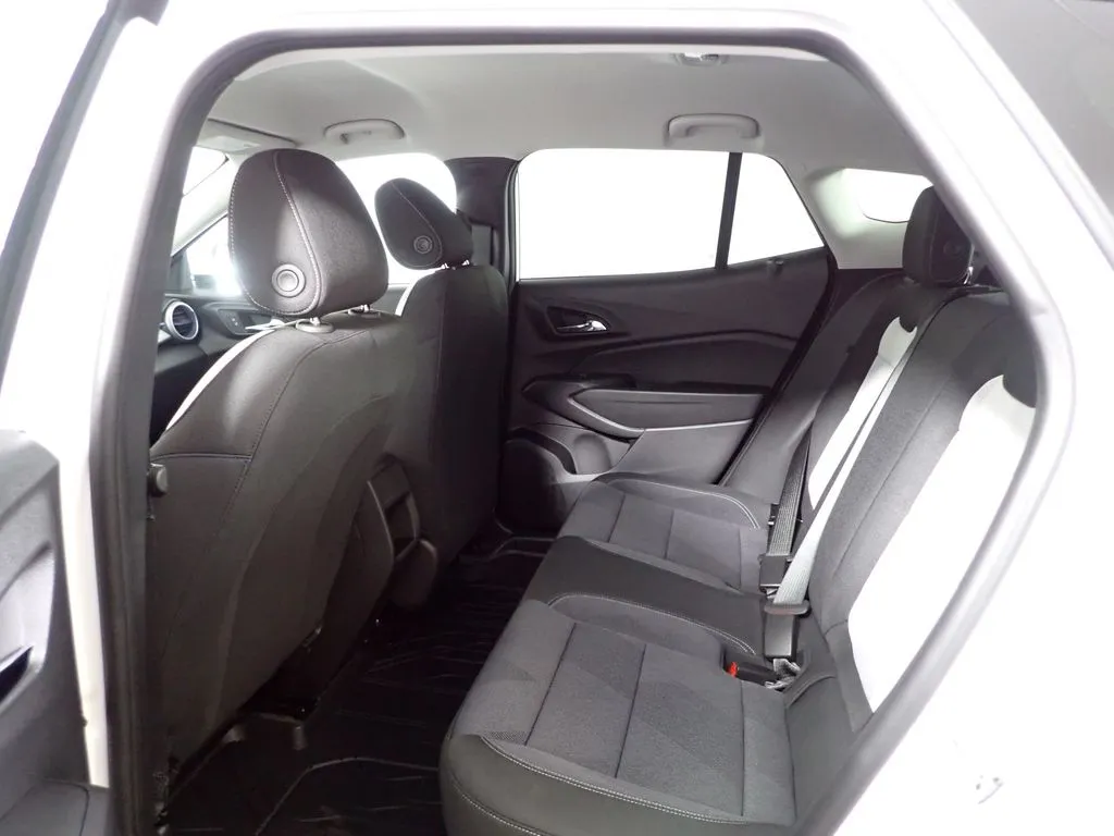 2026 Chevrolet Trax LS - Photo 31