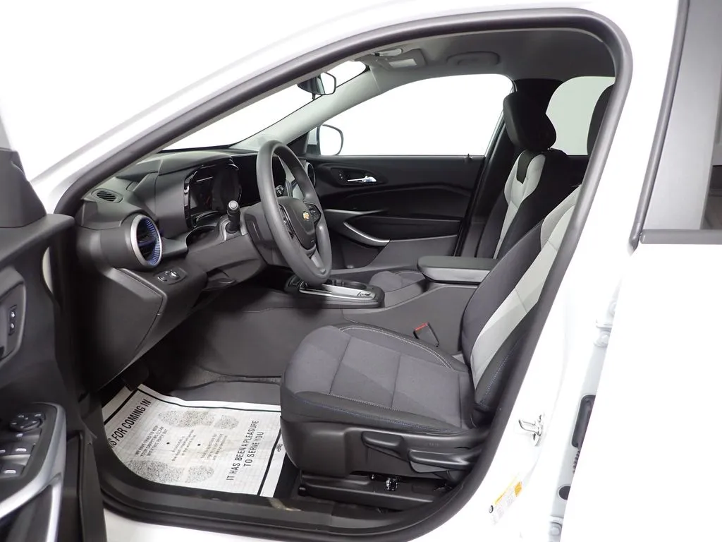 2026 Chevrolet Trax LS - Photo 20