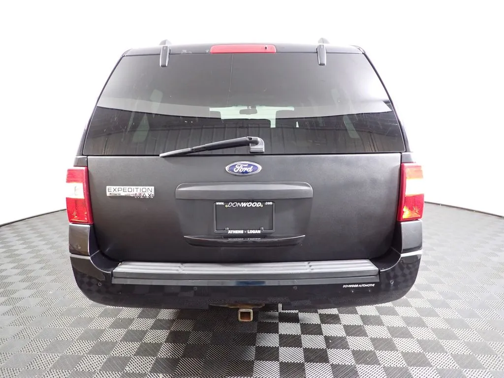 Ford Expedition EL photo 11