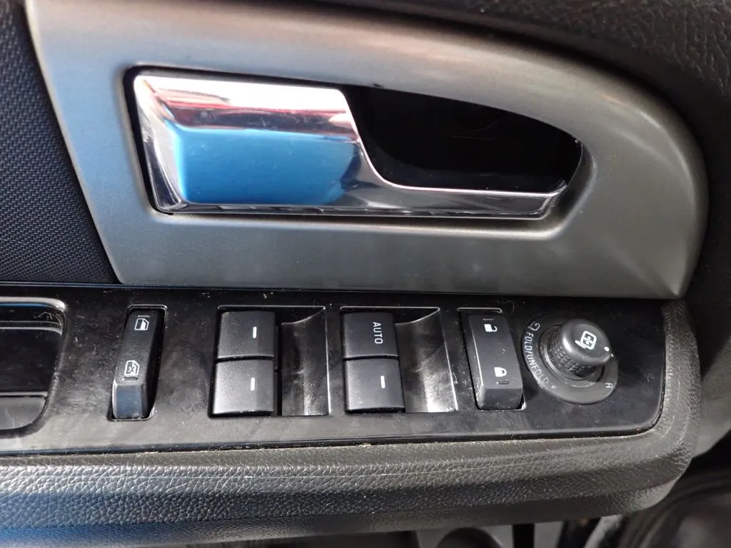 Ford Expedition EL photo 17