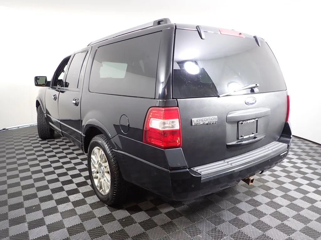 Ford Expedition EL photo 9