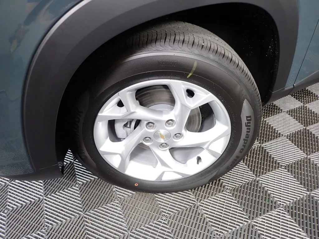 2026 Chevrolet Trax LS - Photo 38