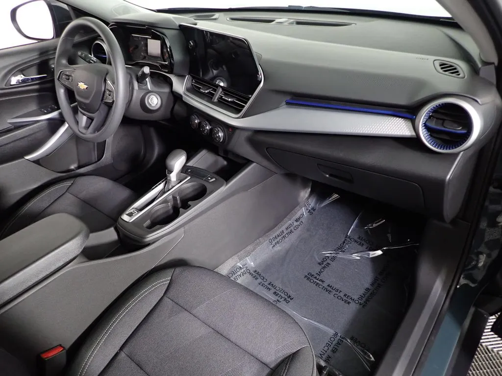 2026 Chevrolet Trax LS - Photo 36