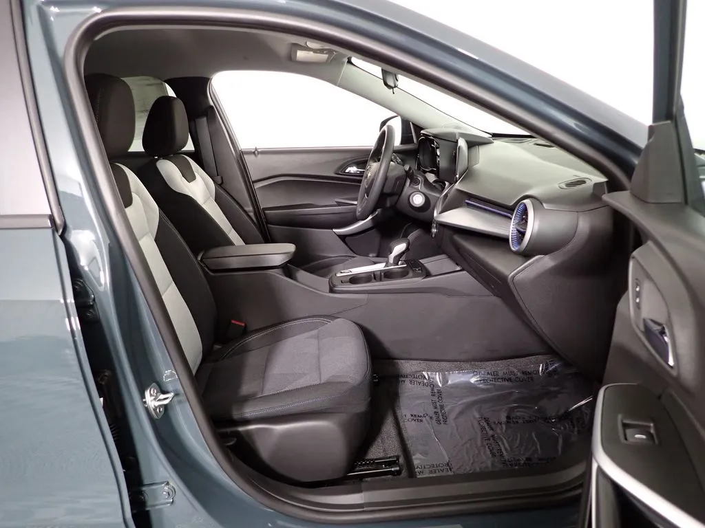 2026 Chevrolet Trax LS - Photo 35