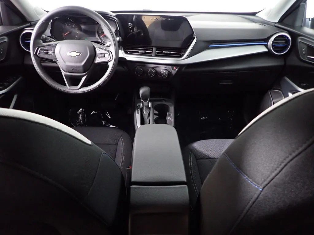 2026 Chevrolet Trax LS - Photo 29