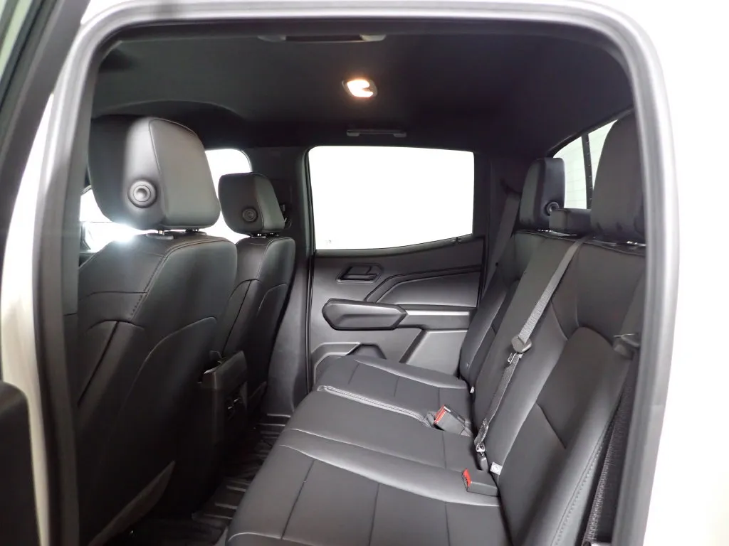 Chevrolet Colorado photo 32