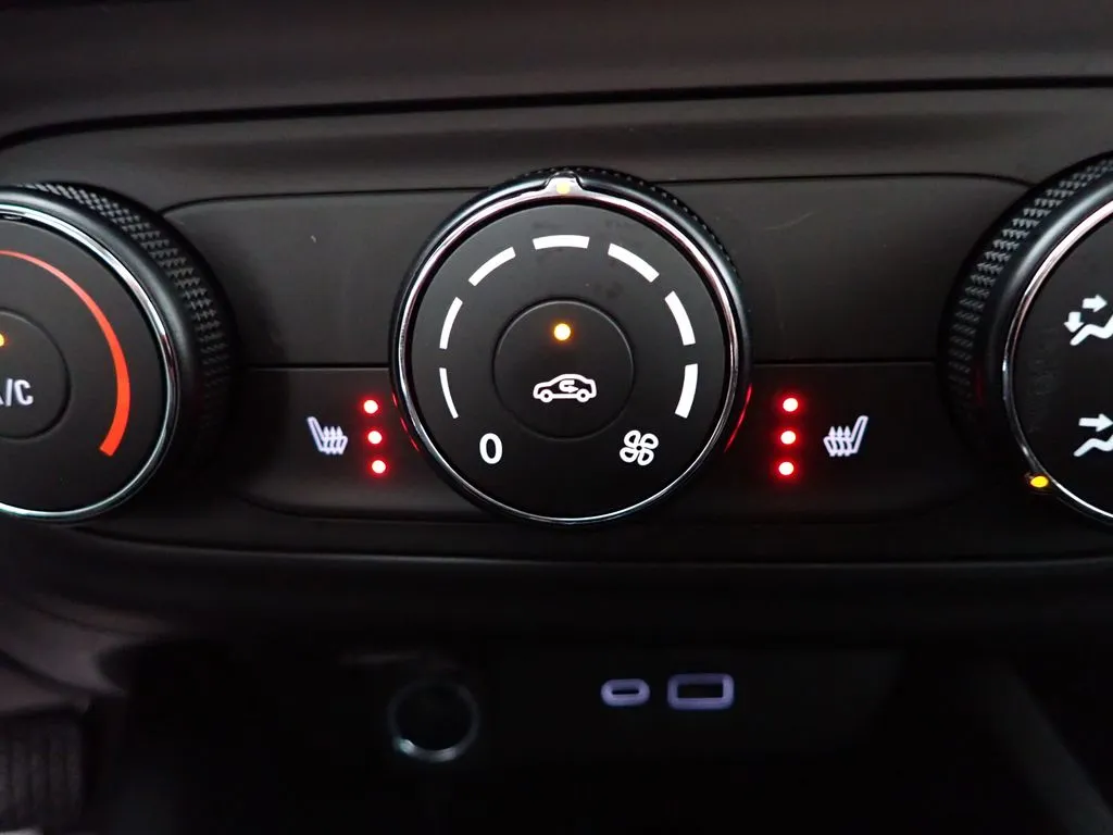 Chevrolet Trax photo 5