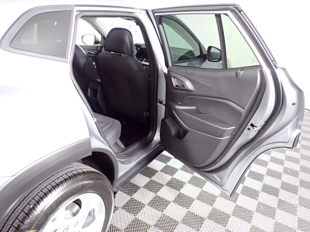Chevrolet Trax photo 32