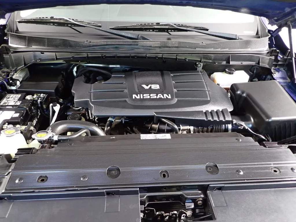 Nissan Titan photo 38