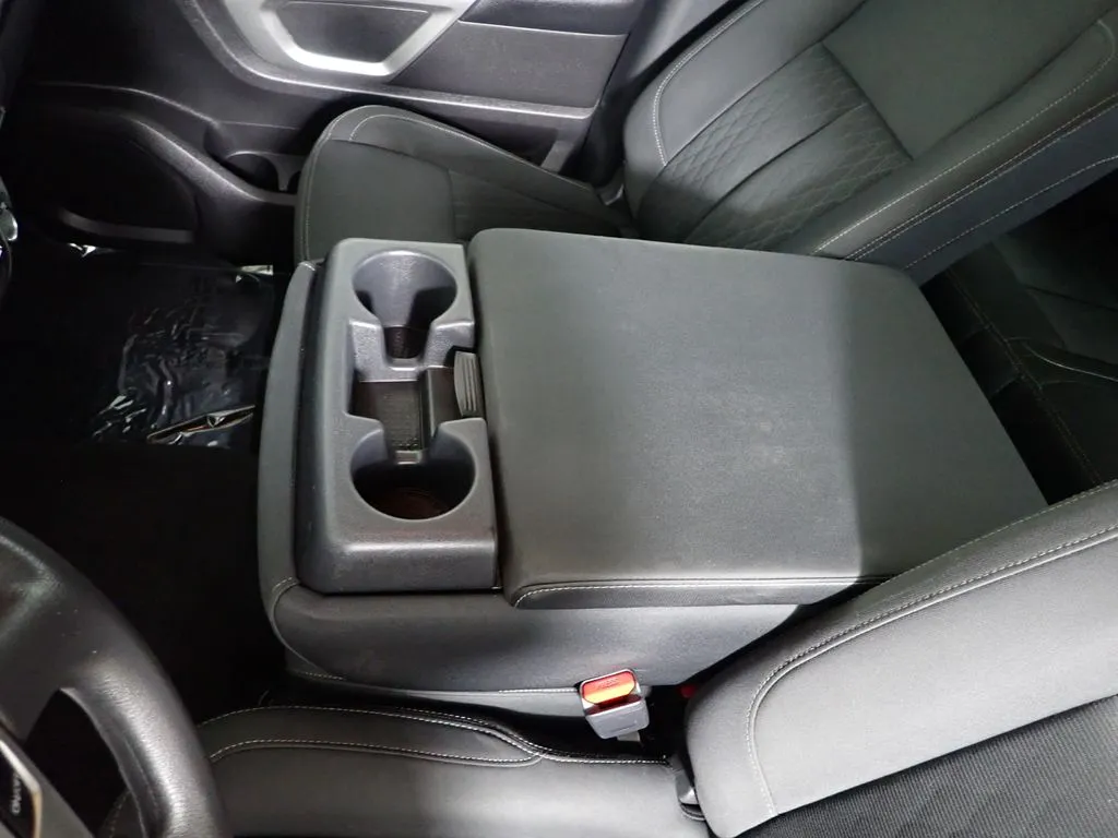 Nissan Titan photo 26