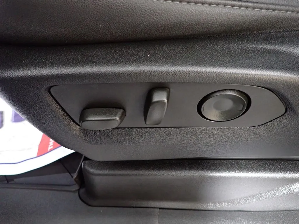 Chevrolet Tahoe photo 27