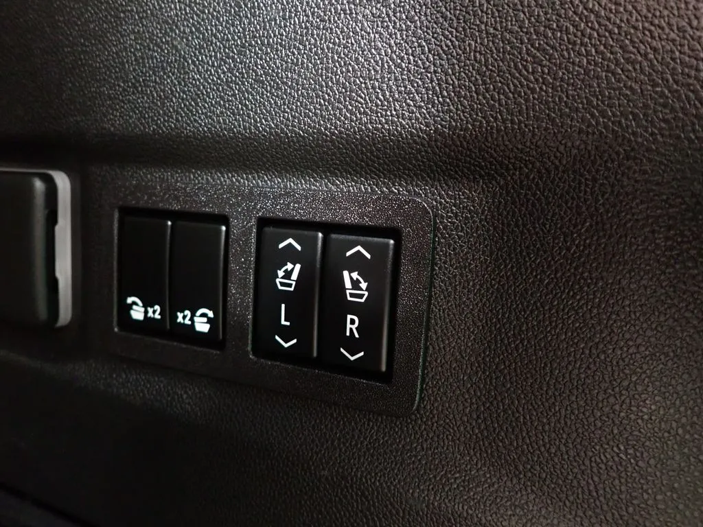 Chevrolet Tahoe photo 18