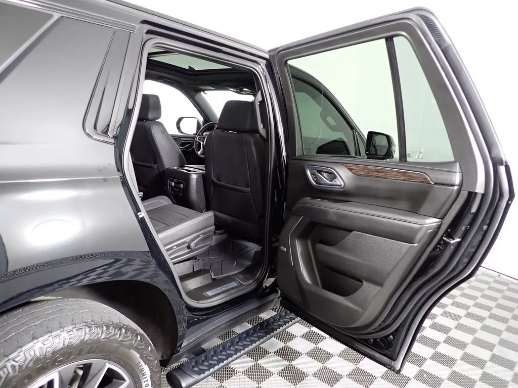 Chevrolet Tahoe photo 38
