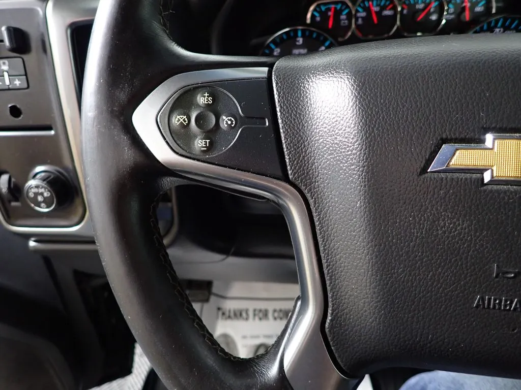 Chevrolet Silverado photo 24