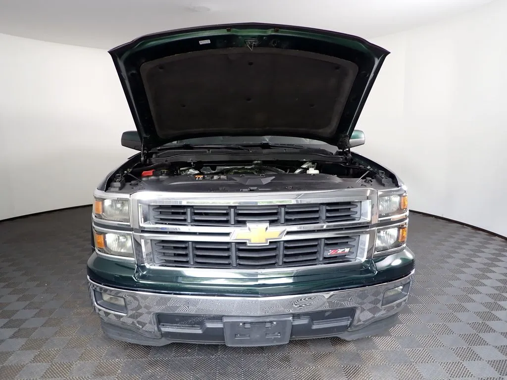 Chevrolet Silverado photo 38
