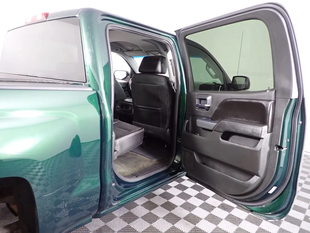 Chevrolet Silverado photo 31