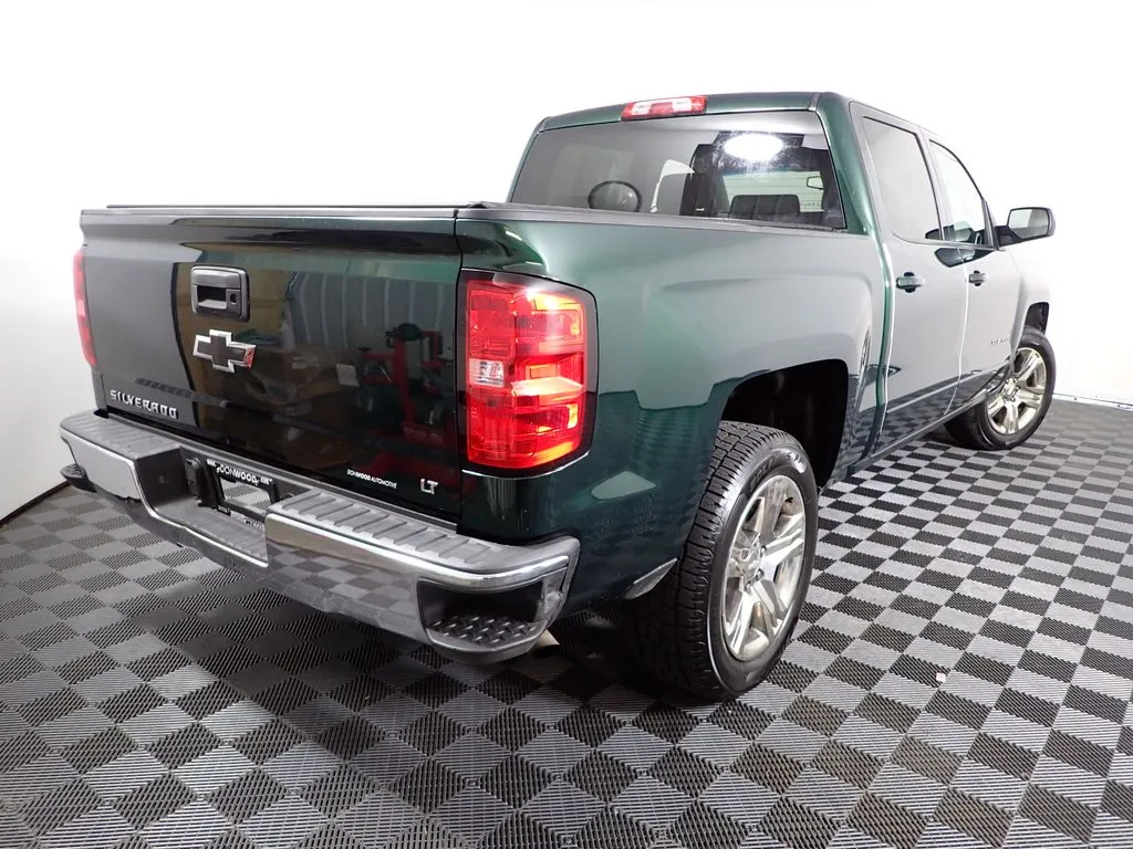 Chevrolet Silverado photo 15