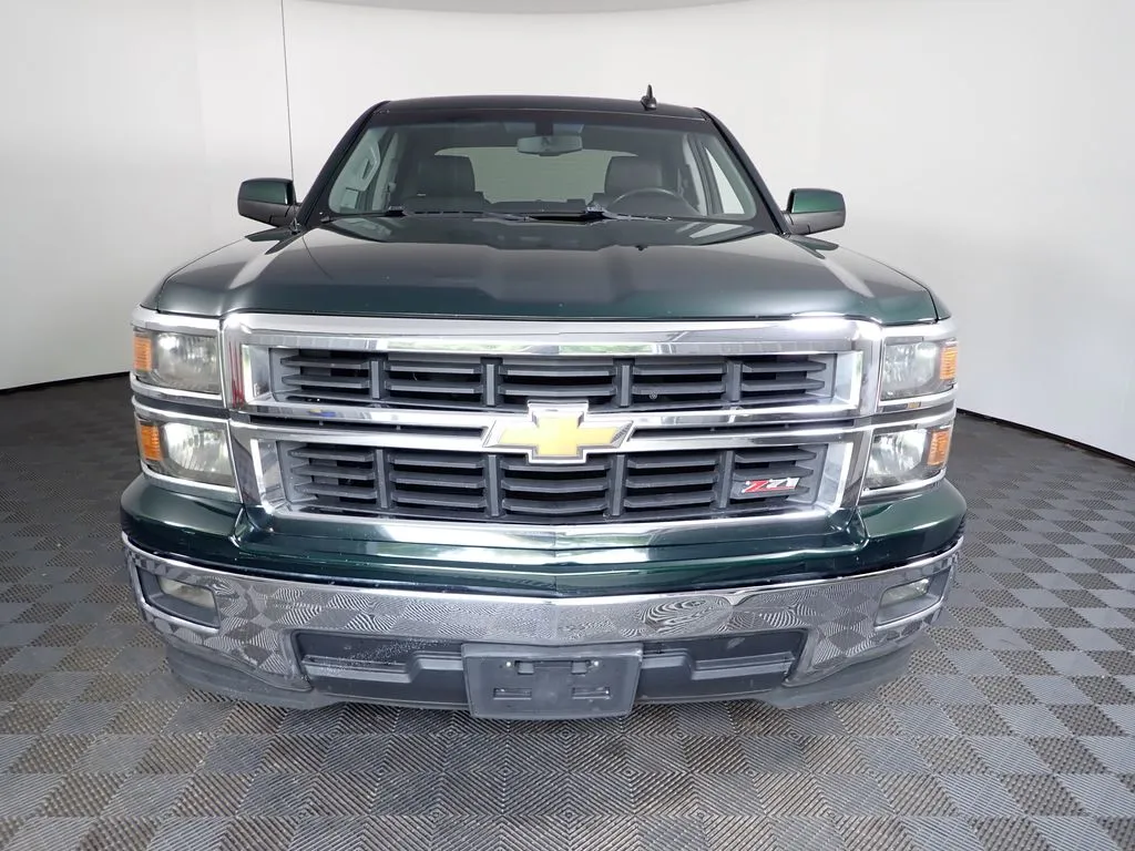 Chevrolet Silverado photo 8