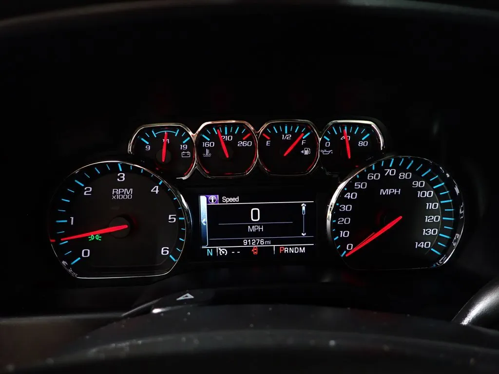 Chevrolet Silverado photo 22