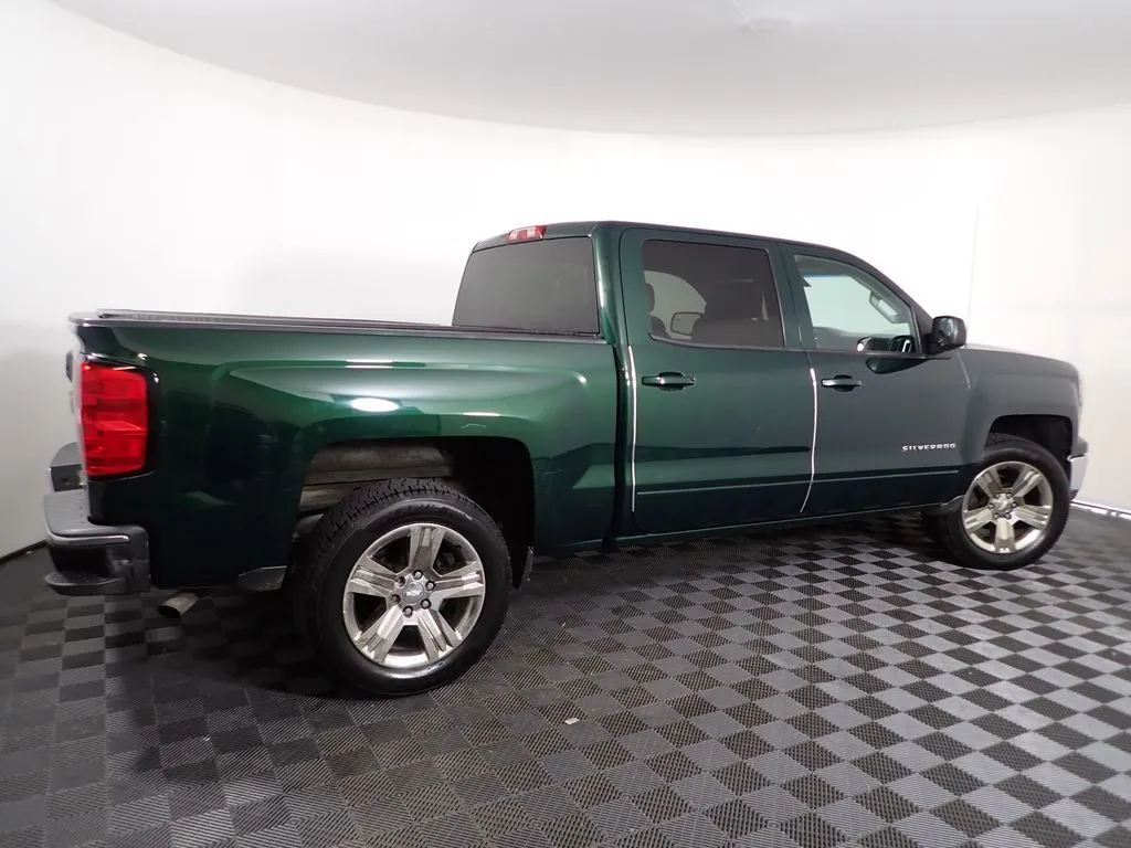 Chevrolet Silverado photo 16