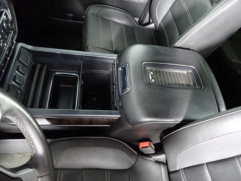 Chevrolet Silverado photo 27