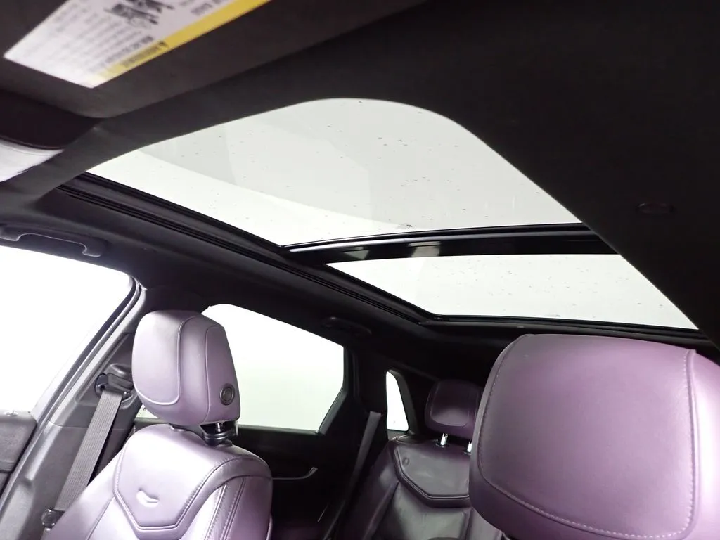 Cadillac XT5 photo 8