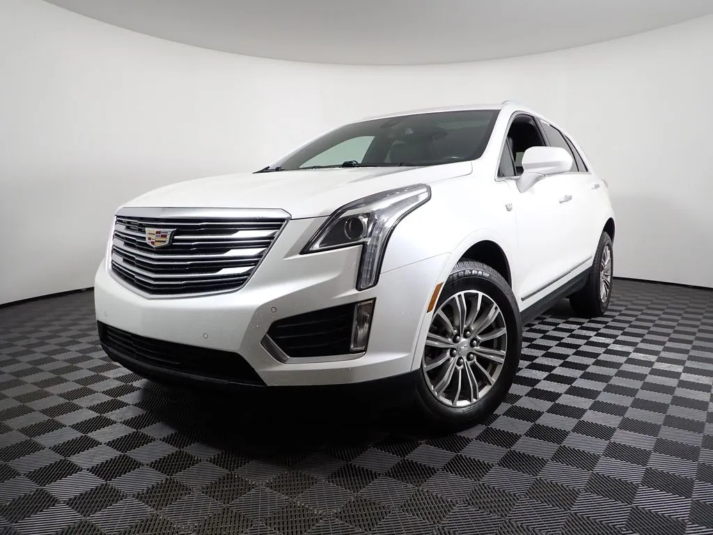 Cadillac XT5 photo 2