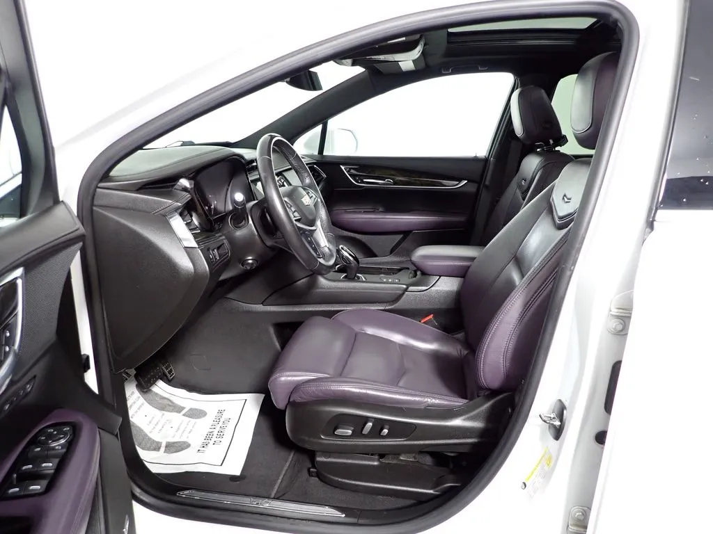 Cadillac XT5 photo 24