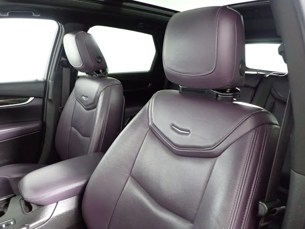 Cadillac XT5 photo 25