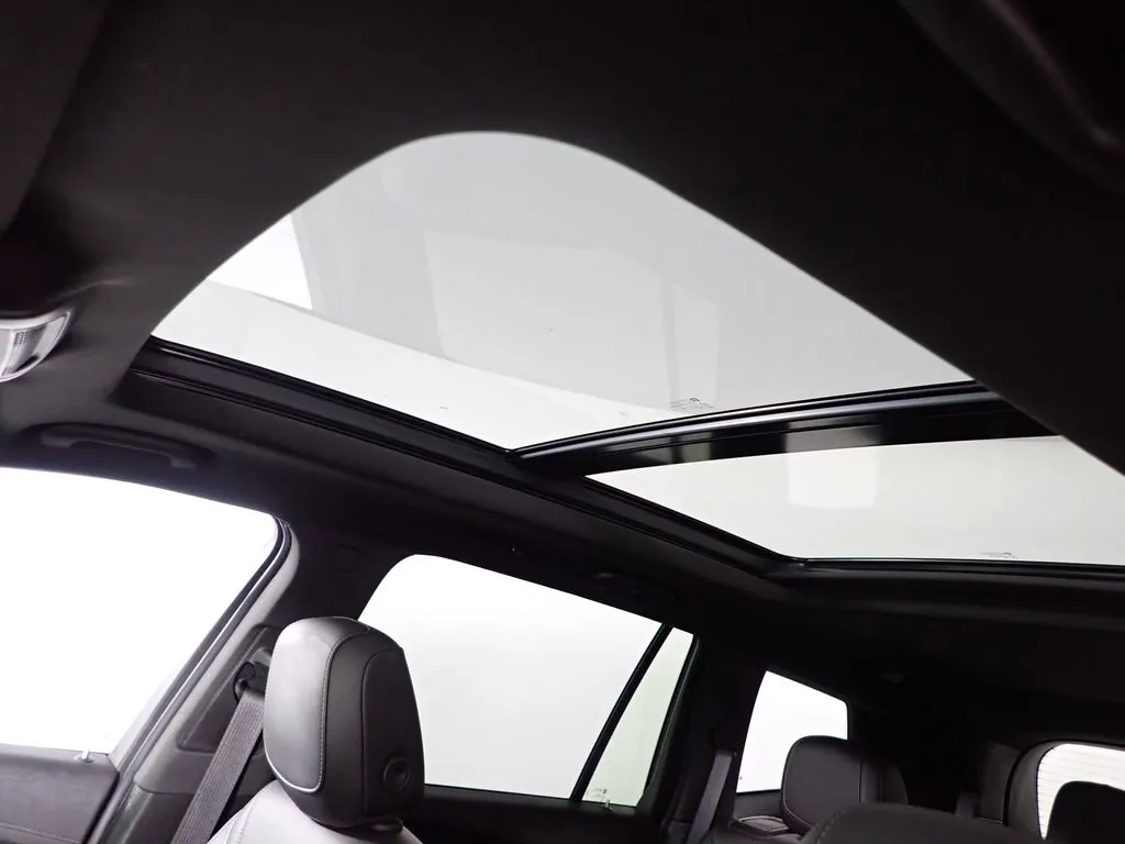 Cadillac XT6 photo 7