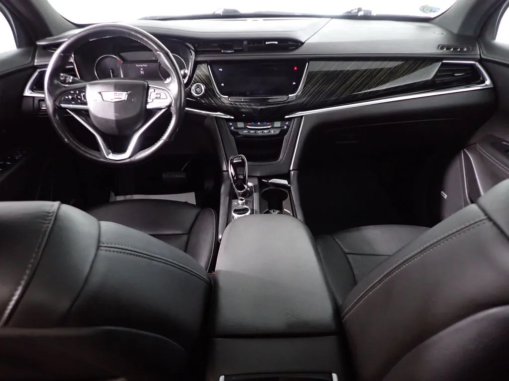 Cadillac XT6 photo 34