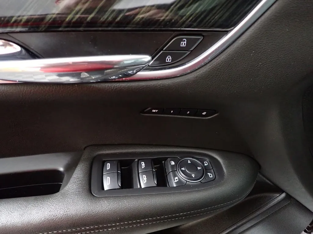 Cadillac XT6 photo 22