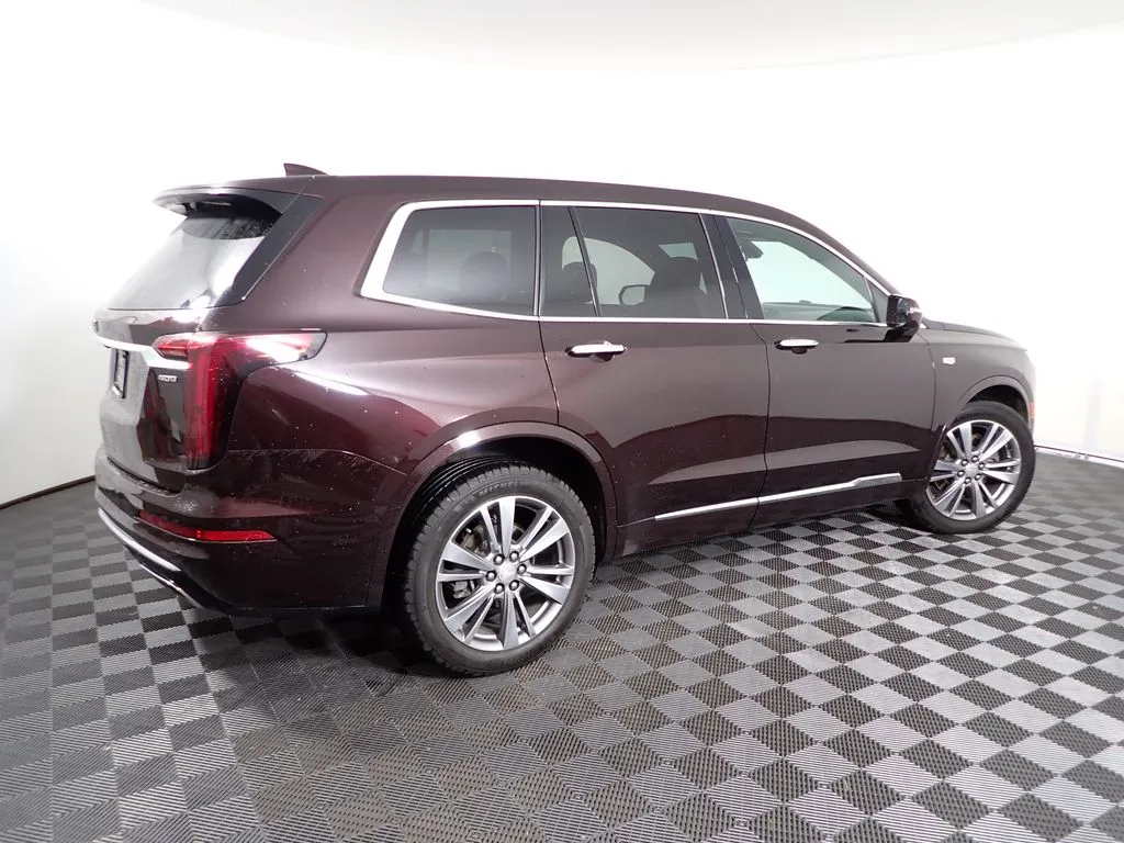 Cadillac XT6 photo 20